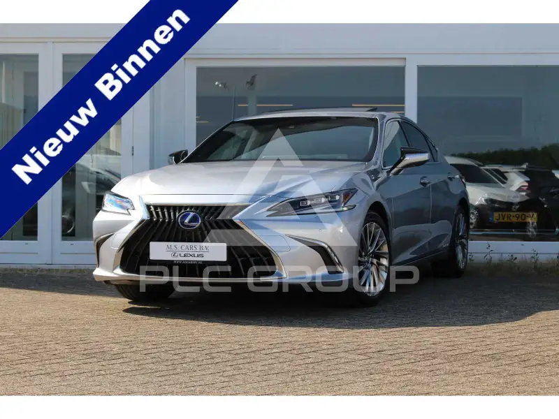2022 Lexus ES300