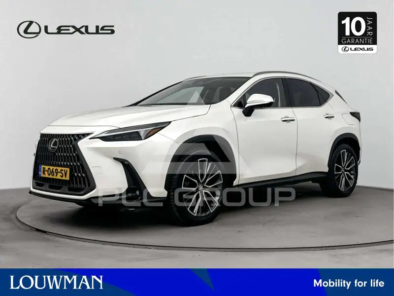 2022 Lexus NX450