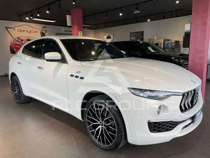 2022 Maserati LEVANTE