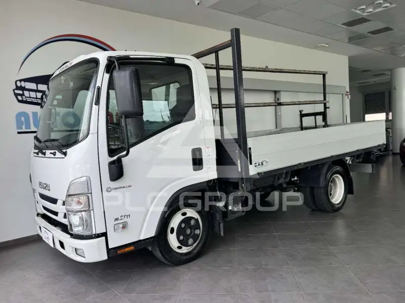 2022 Isuzu 