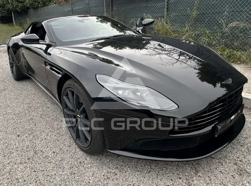 2022 Aston Martin DB12
