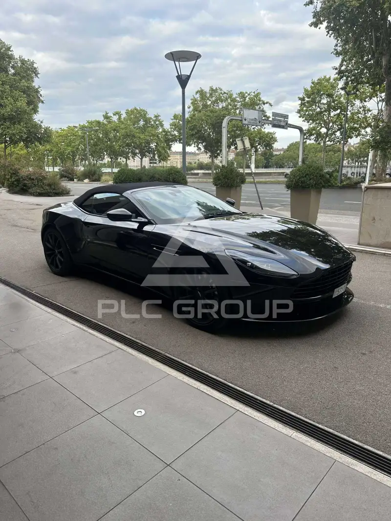 2022 Aston Martin DB12
