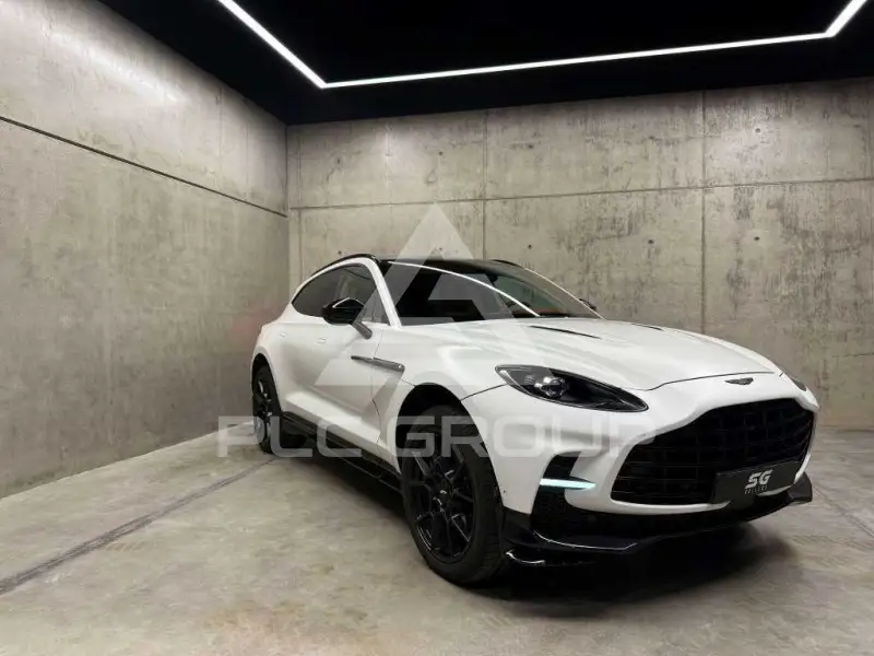 2022 Aston Martin DBX