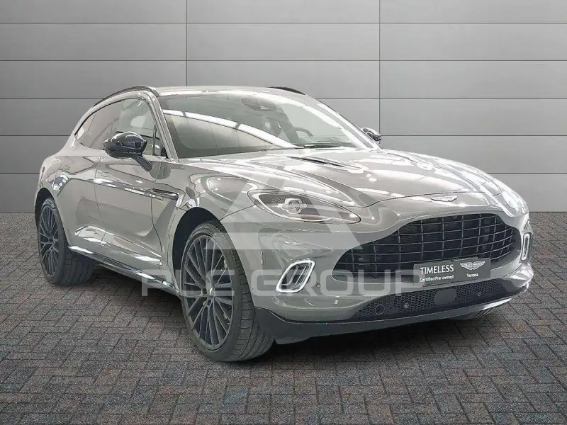 2022 Aston Martin DBX