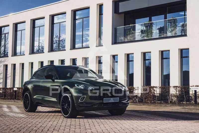 2022 Aston Martin DBX