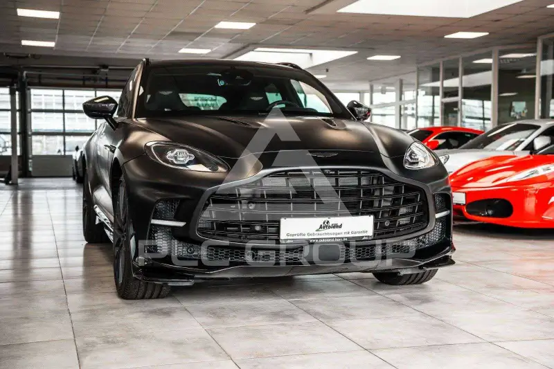 2022 Aston Martin DBX