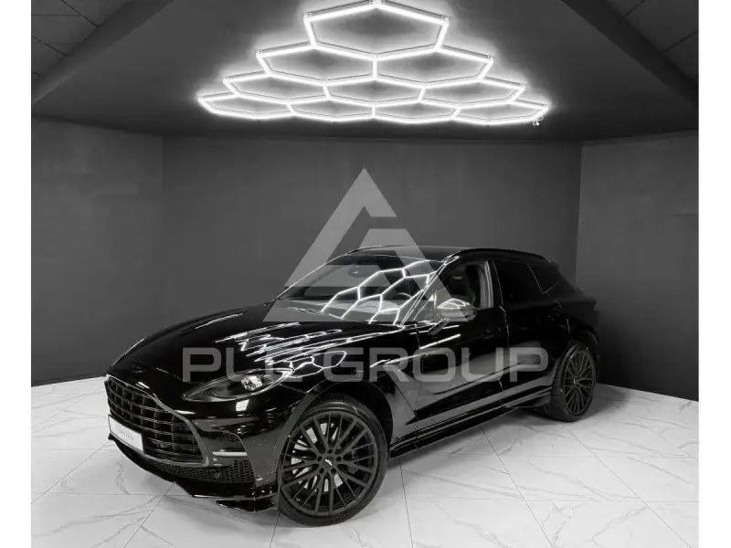 2022 Aston Martin DBX