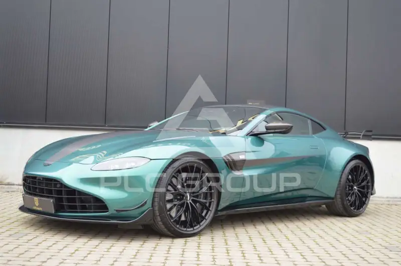 2022 Aston Martin V8