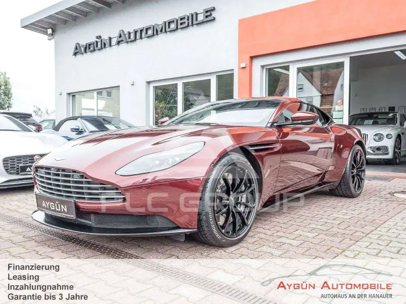 2022 Aston Martin DB11