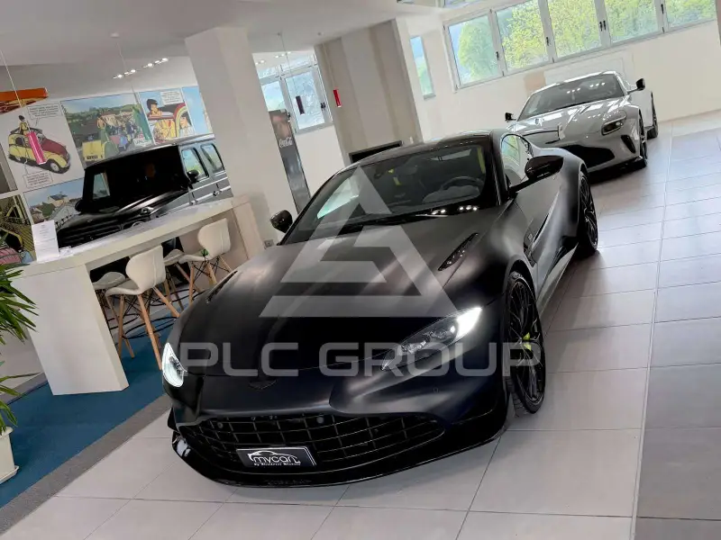 2022 Aston Martin Vantage