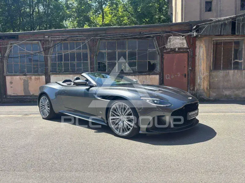 2022 Aston Martin DBS