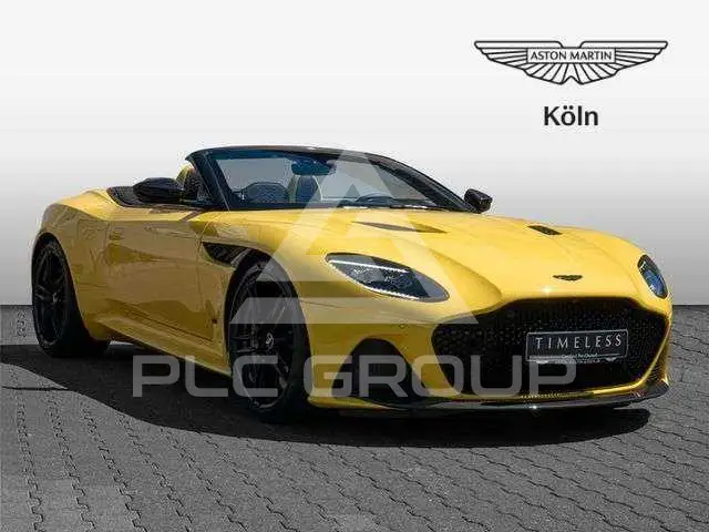 2022 Aston Martin DBS