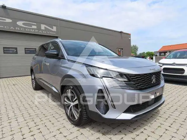 2022 Peugeot 5008
