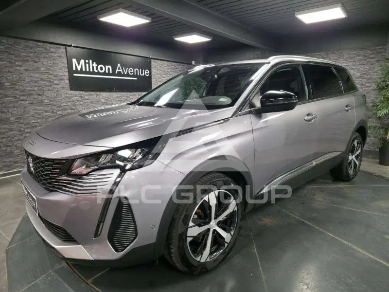 2022 Peugeot 5008