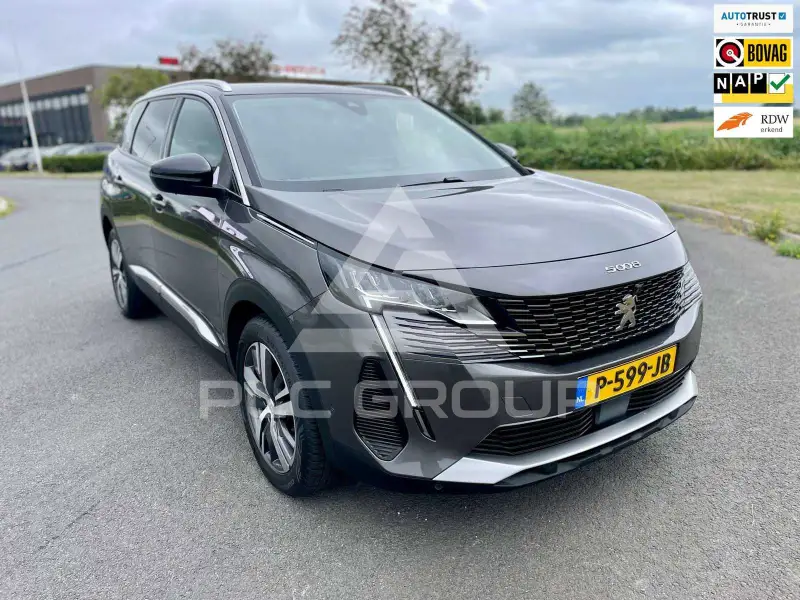 2022 Peugeot 5008