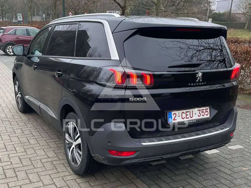 2022 Peugeot 5008