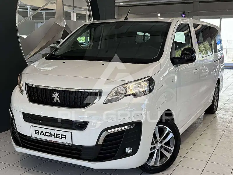 2022 Peugeot Traveller