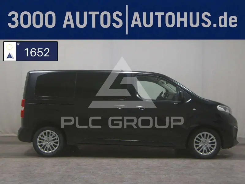 2022 Peugeot Traveller