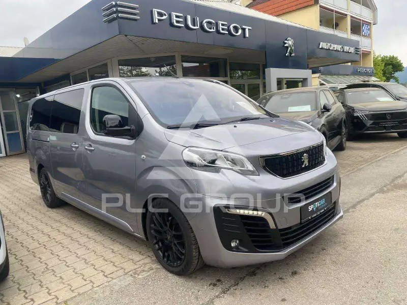 2022 Peugeot Traveller