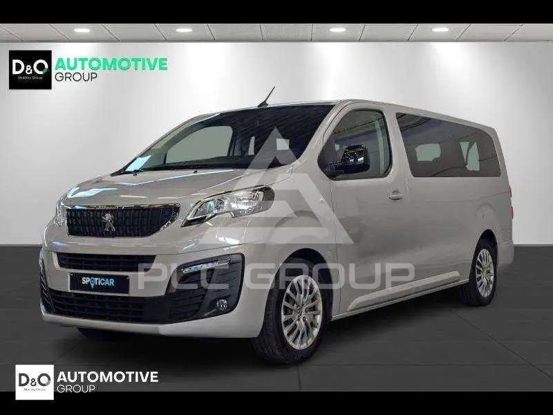 2022 Peugeot Traveller