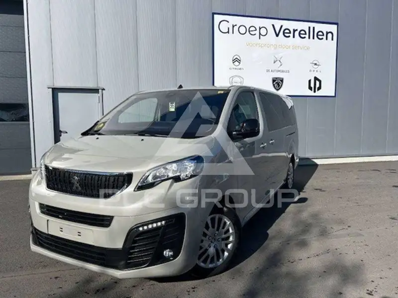 2022 Peugeot Traveller