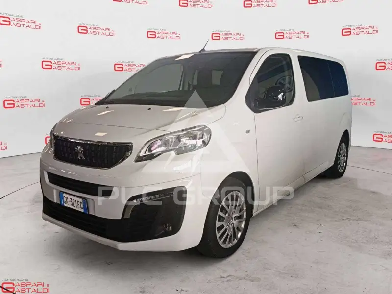 2022 Peugeot Traveller