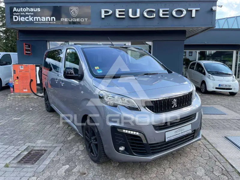 2022 Peugeot Traveller
