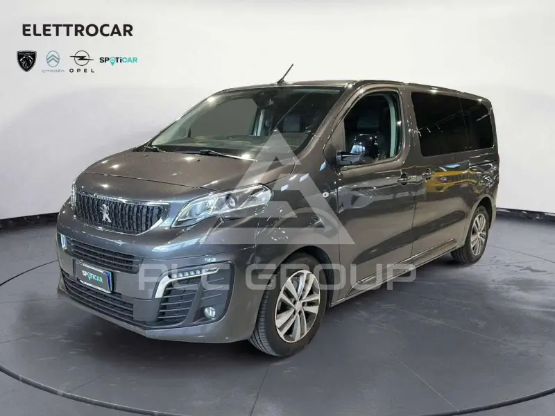 2022 Peugeot Traveller