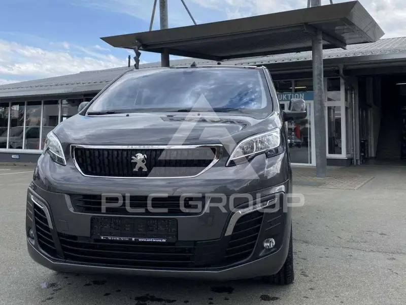 2022 Peugeot Traveller