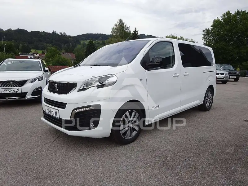 2022 Peugeot Traveller