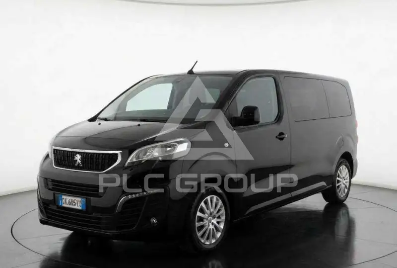 2022 Peugeot Traveller