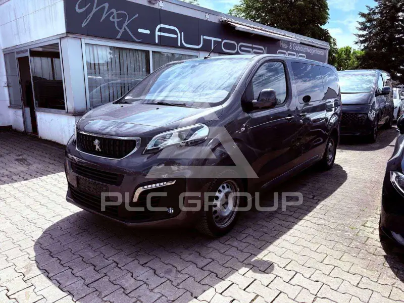 2022 Peugeot Traveller