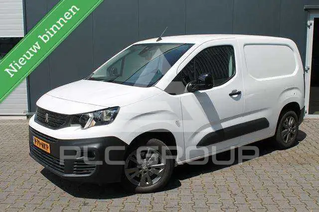 2022 Peugeot Partner