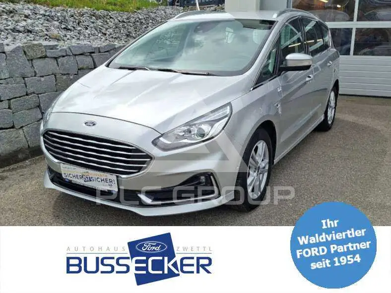 2022 Ford S-Max
