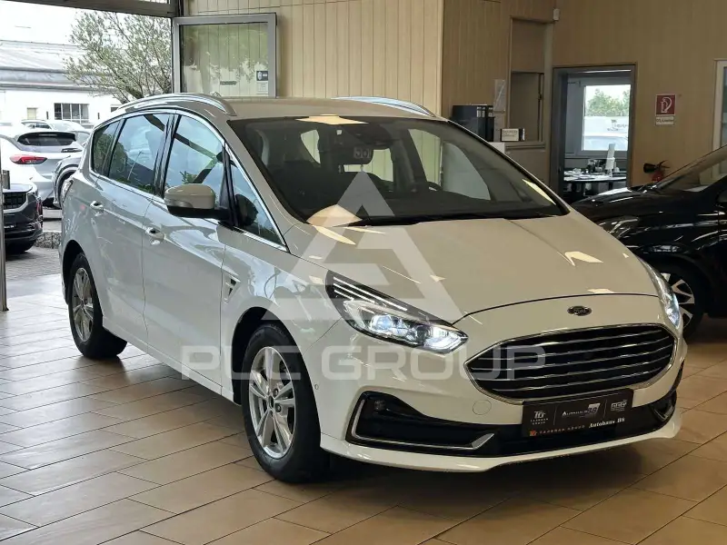 2022 Ford S-Max