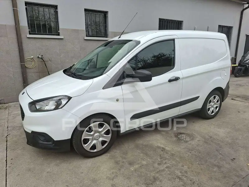 2022 Ford Courier