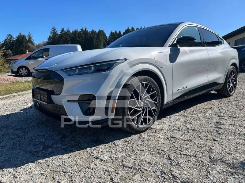 2022 Ford MUSTANG