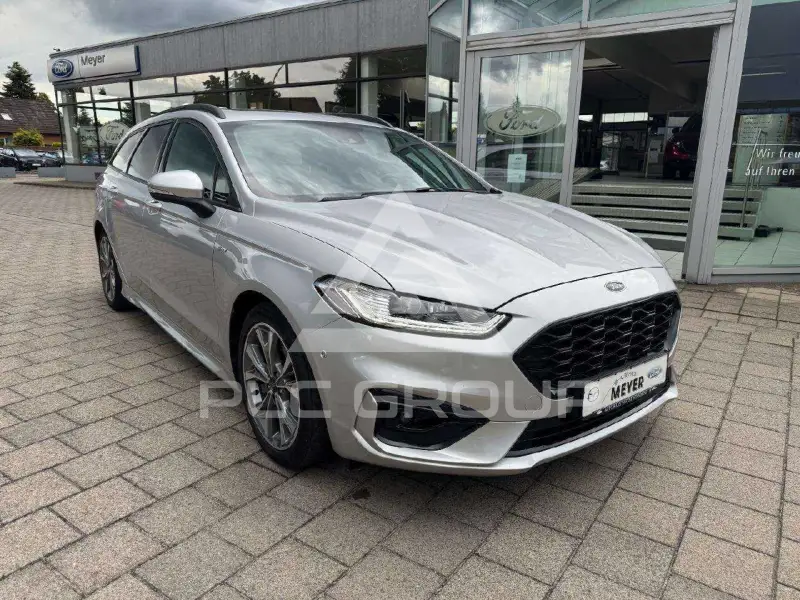 2022 Ford Mondeo