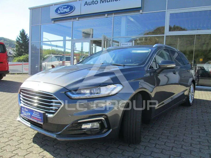 2022 Ford Mondeo