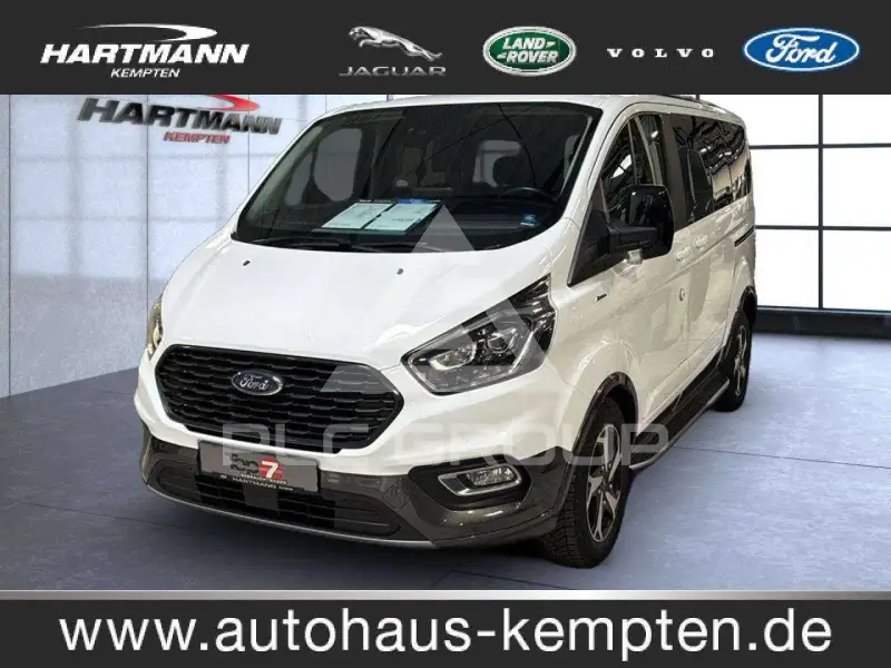 2022 Ford Tourneo