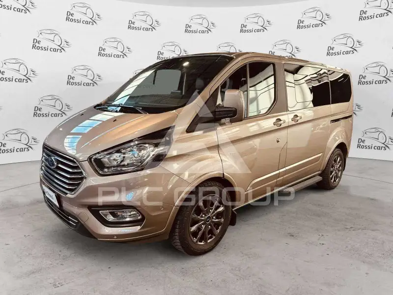 2022 Ford Tourneo