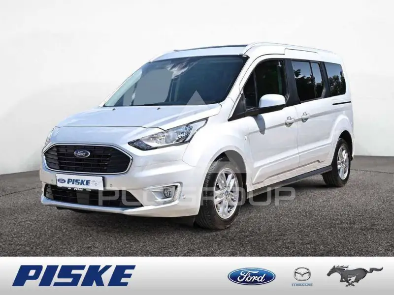 2022 Ford Tourneo