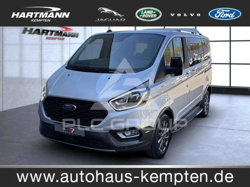 2022 Ford Tourneo