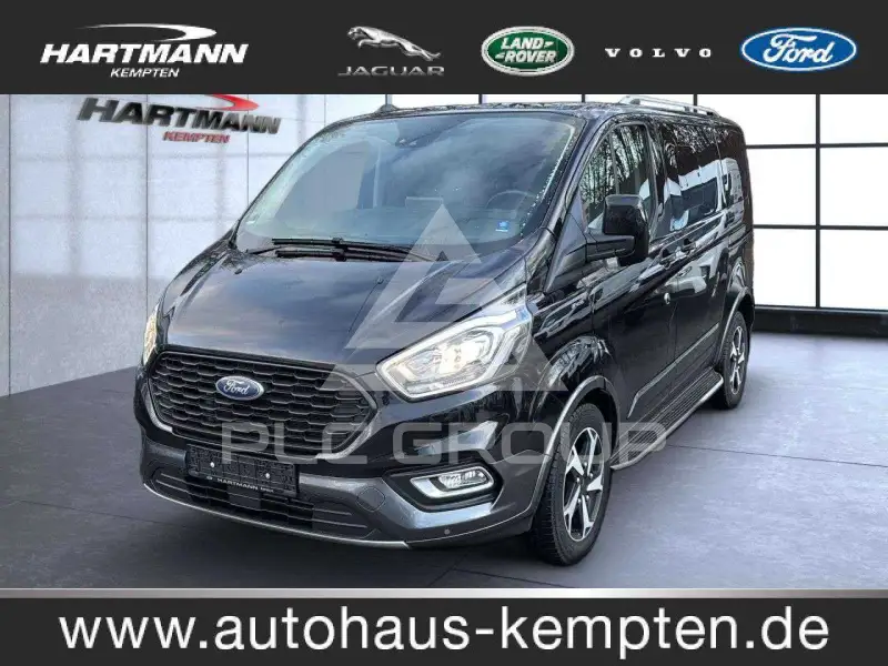 2022 Ford Tourneo