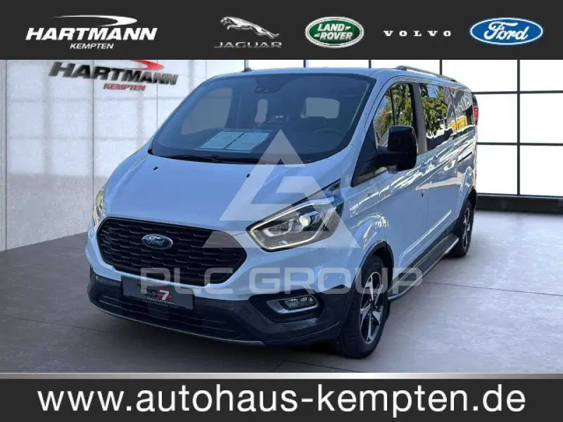 2022 Ford Tourneo