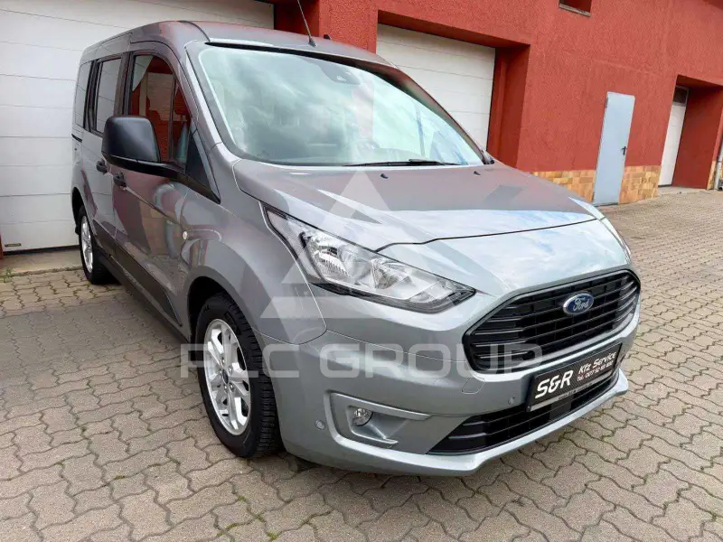 2022 Ford Tourneo
