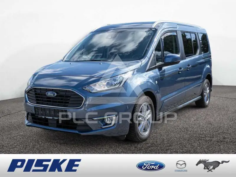 2022 Ford Tourneo