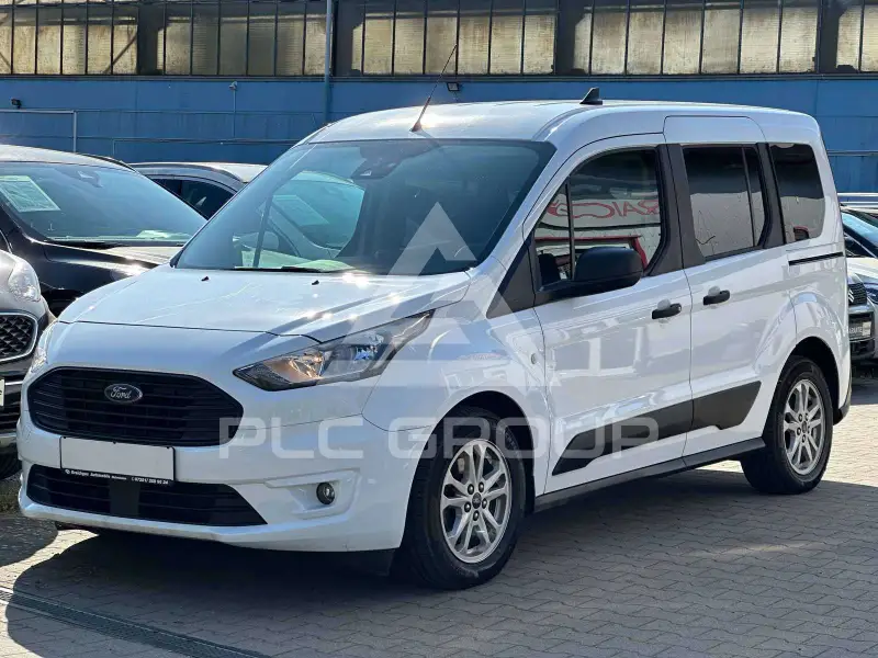 2022 Ford Tourneo