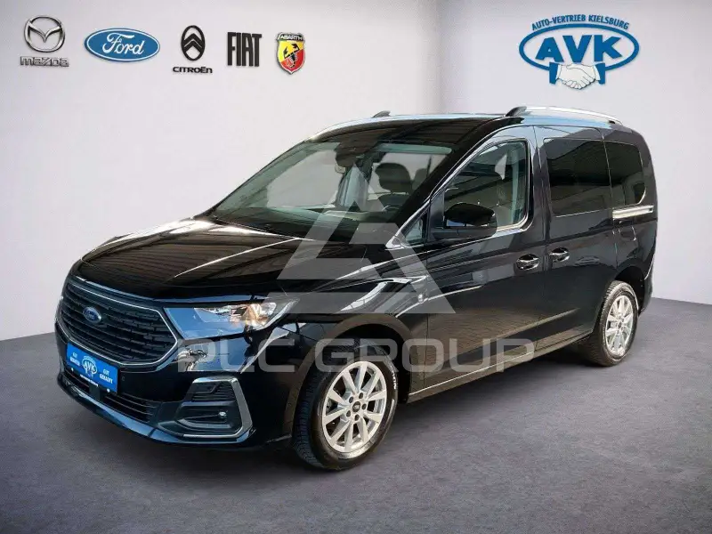 2022 Ford Tourneo