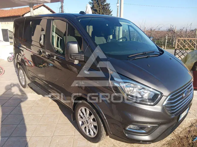 2022 Ford Tourneo
